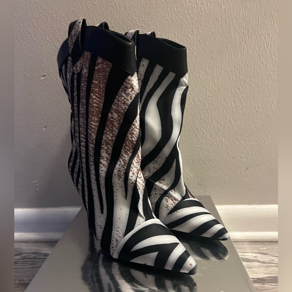 Stylish Zebra Print Ankle Boots